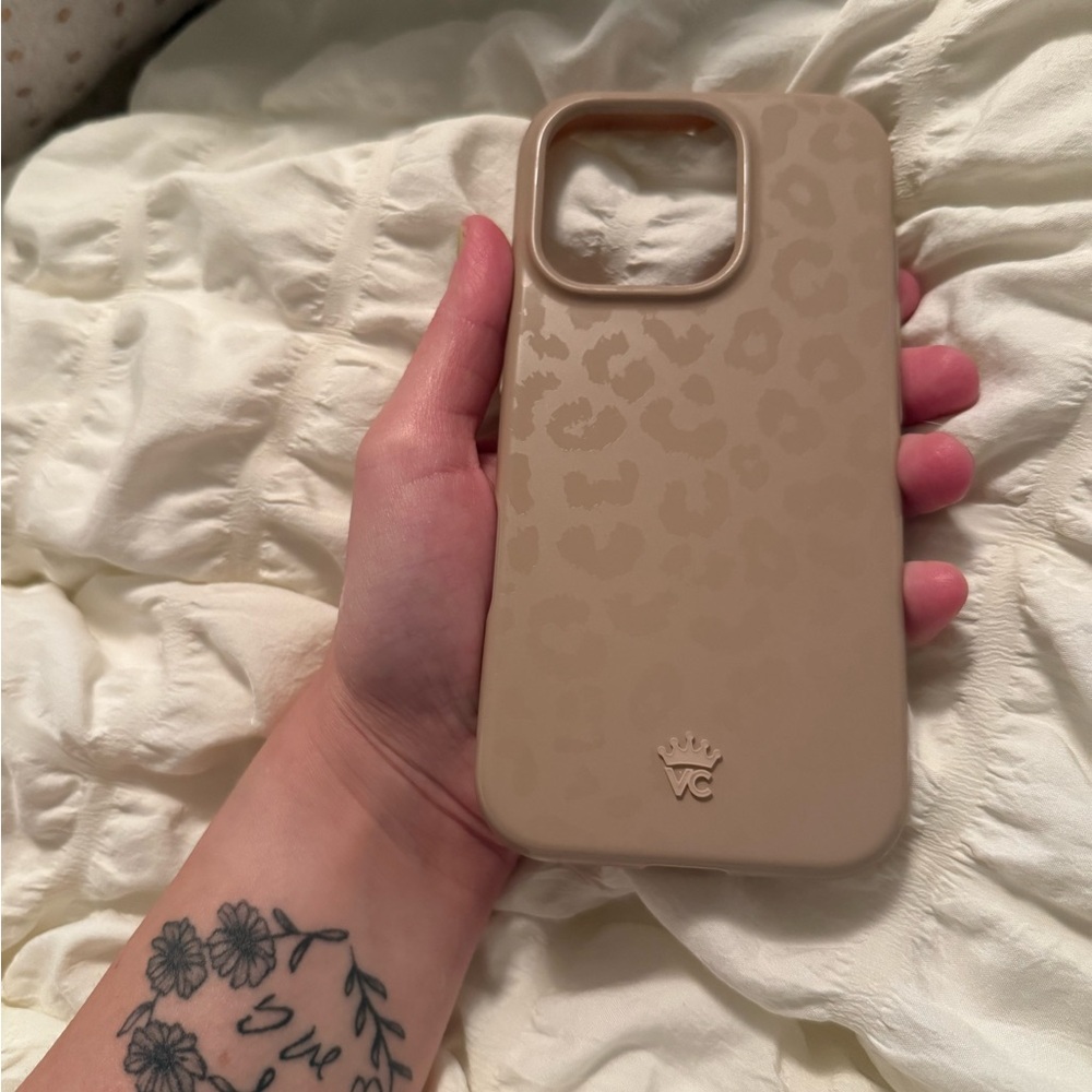 Velvet Caviar Leopard Tan Phone Case iPhone 16 Pro